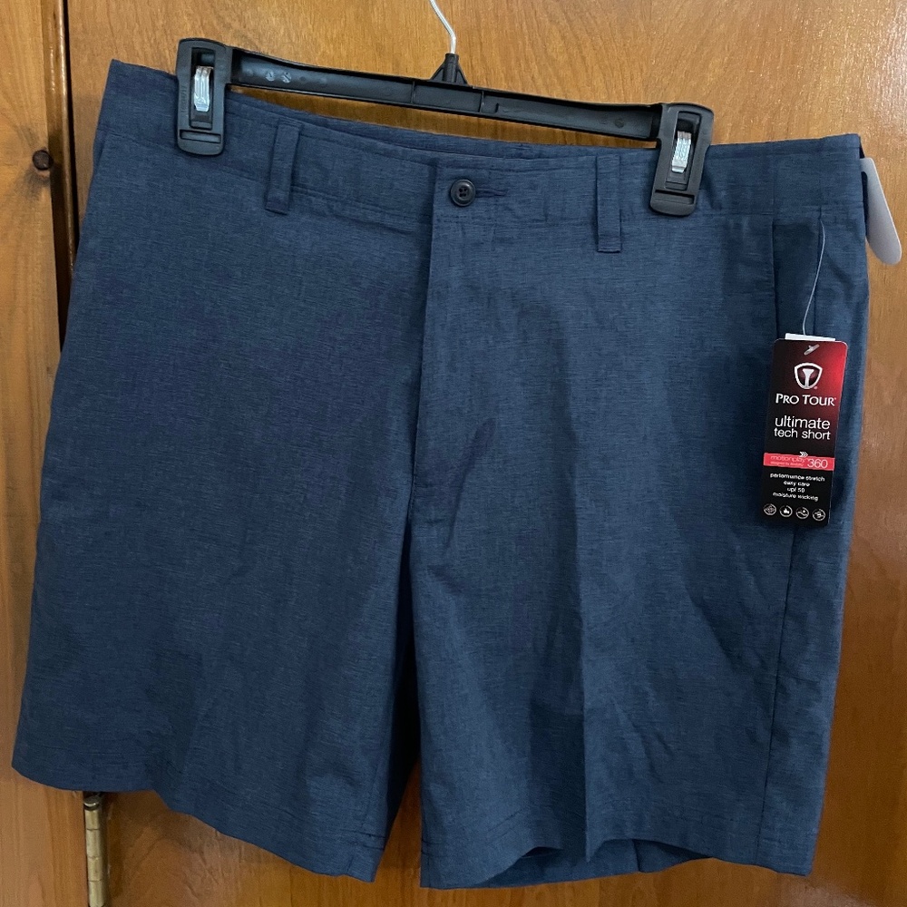 Pro tour NWT size 34 Navy Heather Shorts
